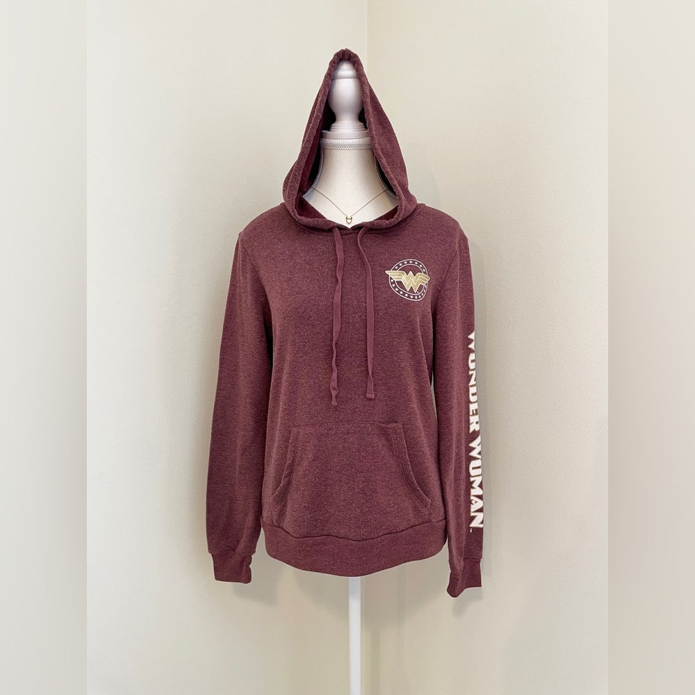 |Wonder Woman| Women’s Maroon Pullover Hoodie